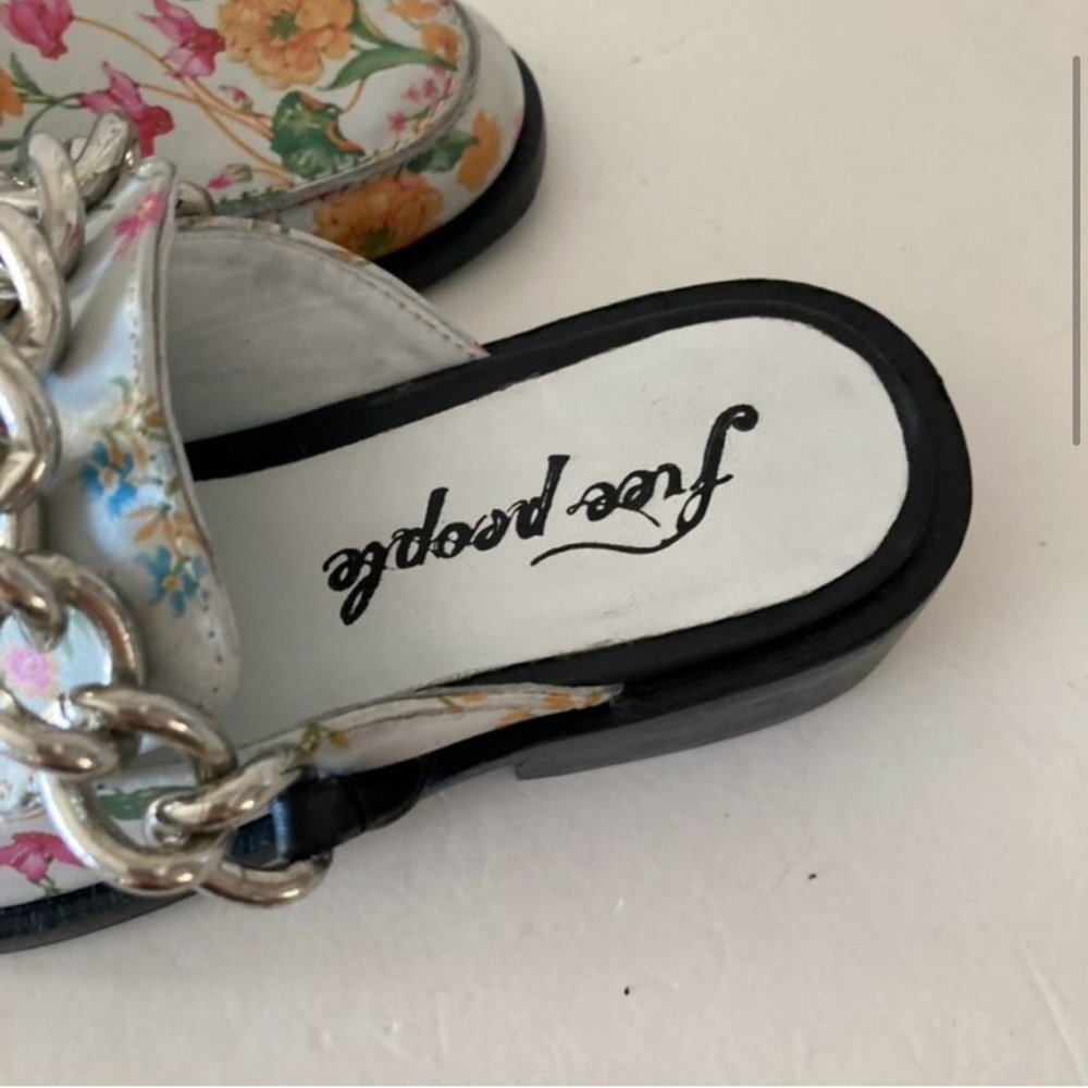 NWOT Free People Vida Slip On Blue Floral Garden Mules - Picture 9 of 9